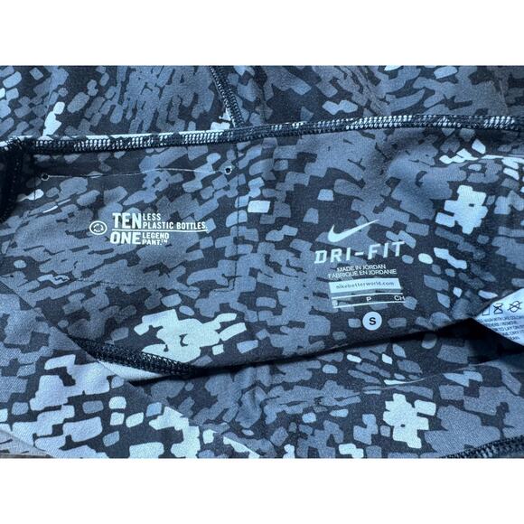 NIKE Dri-Fit, Slightly cropped, ankle leggings, Size Women's Small - Picture 3 of 8